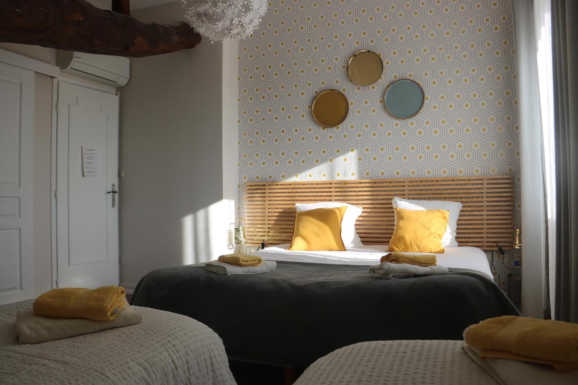 Hotel "Les Peyres" Lamothe-Landerron Zewnętrze zdjęcie